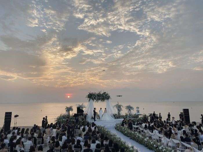 Không gian tiệc cưới đẹp như mơ của dàn sao Vbiz 2019