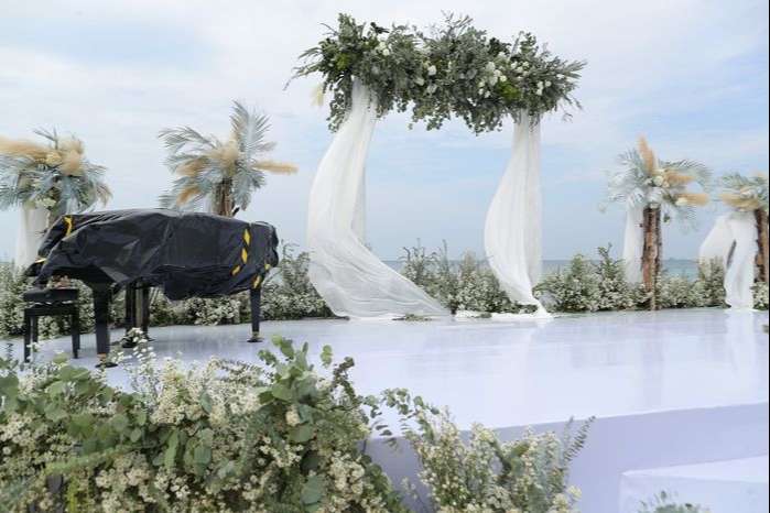 Không gian tiệc cưới đẹp như mơ của dàn sao Vbiz 2019