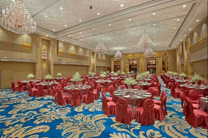 Không gian tiệc cưới đẹp như mơ của dàn sao Vbiz 2019