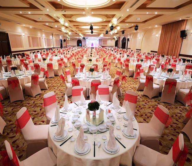 nha hang tiec cuoi cao cap tai TP.HCM diamond place