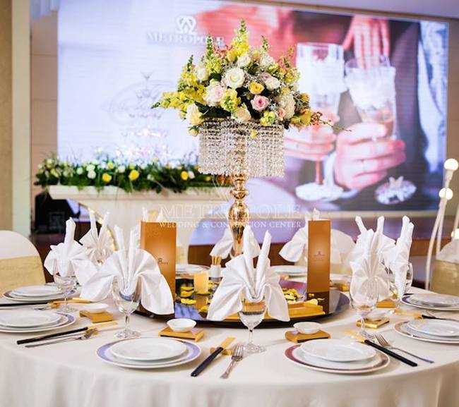 nha hang tiec cuoi cao cap tai TP.HCM metropole