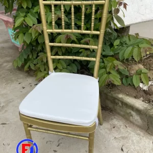 ghế chiavari sâm banh giá rẻ